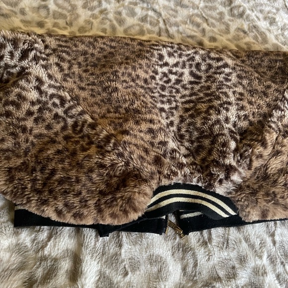 Jacket - Picture 4 of 9